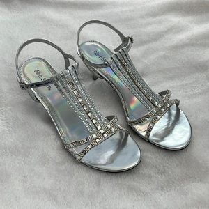 Beautiful sparkly formal heels
